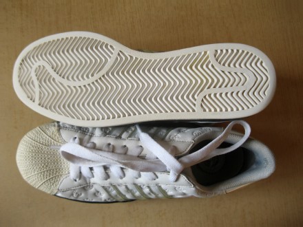 Мужские кроссовки известного немецкого производителя спортивной обуви Adidas 43+. . фото 3