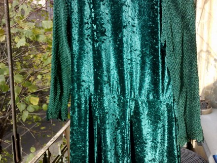 Платье нарядное с длинными рукавами, на подкладке, производство Италия, цвет тём. . фото 6