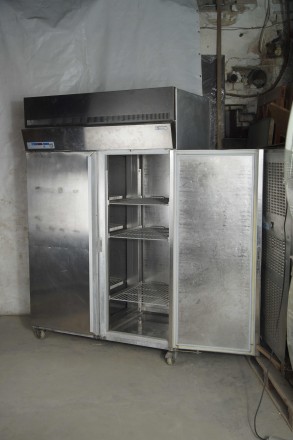 В продаже  Холодильные шкафы больших объемов  в рабочем состоянии 
Склад  б\у о. . фото 4