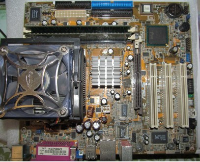 Набор:
Материнская плата Asus P4GE-MX rev. 2.02 Socet 478
Процессор Pentium 4 . . фото 6