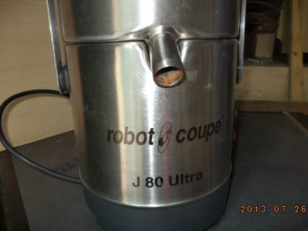 В продаже  Соковыжималка для твердых   Robot Conpe  180 Vitra
в рабочем состоян. . фото 2