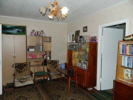 Продам собственную 2-х комнатную квартиру в самом центре пгт.Репки Черниговской . Репки. фото 4