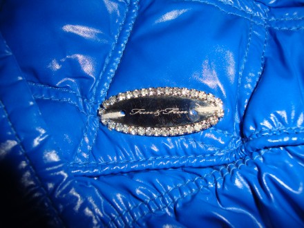 Продам красивенную гламурную курточку ярко-синего цвета  в новом состоянии.На во. . фото 6