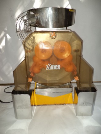 В продаже  Соковыжималка Zumex  в рабочем состоянии 
Склад  б\у оборудования дл. . фото 11