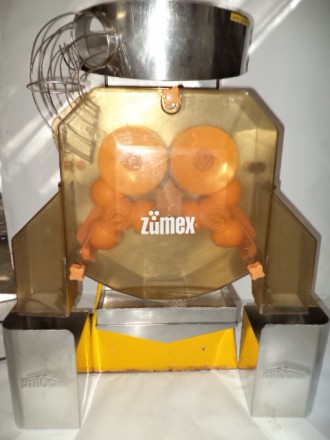 В продаже  Соковыжималка Zumex  в рабочем состоянии 
Склад  б\у оборудования дл. . фото 6