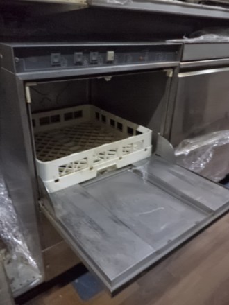 В продаже  Посудомоечная машина,в рабочем состоянии 
Склад  б\у оборудования дл. . фото 4