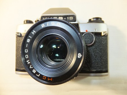 Киев - 19" - малоформатный зеркальный фотоаппарат системы TTL с полуавтоматическ. . фото 2