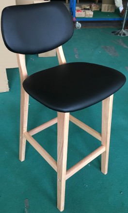 В качестве основного материала для изготовления деревянных барных стульев Тренто. . фото 6