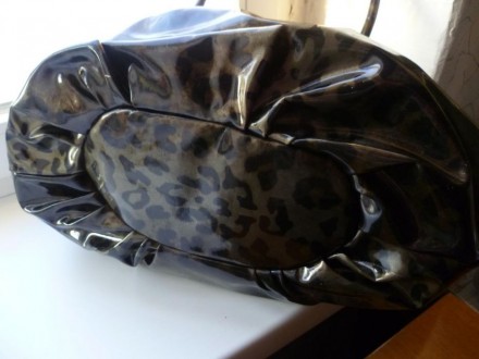Продам сумку, расцветка под "леопарда", состояние на 4-, ходила с ней буквально . . фото 4