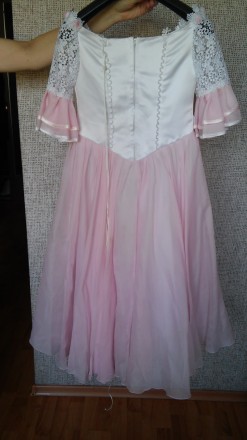 Нарядное платье для девочки 12 лет. Размеры: длина по спинке 98 см, ширина плече. . фото 2