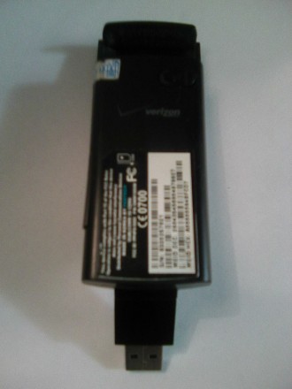 Pantech UMW190 - двухстандартный CDMA/GSM модем. Способен работать в сетях Интер. . фото 7