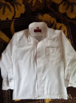 рубашка белая с длинным рукавом на мальчика 4-5 лет.. . фото 1