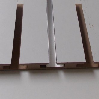 Алюминиевая вставка увеличивает прочность конструкции за счет более равномерного. . фото 2