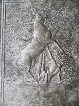 Портсигар 50-х годов с изображением одной из скульптур с лошадью на Аничковом мо. . фото 3