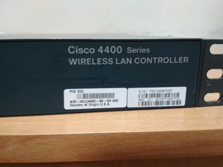 Продаю WiFi контроллер Cisco AIR-WLC4402-50-K9

Описание на сайте:
https://sh. . фото 3