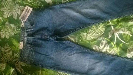новые джинсы. причина продажи -не подошел размер.покупали за 999грн.продам за 48. . фото 3