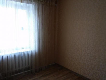 Продаю 4-х кімнатну квартиру з якісним ремонтом в мальовничому зеленому містечку. . фото 4