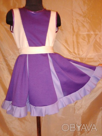 Трикотажное платье на девочку 5 - 6 лет. Цвет - темно фиолетовое, оборка сиренев. . фото 1