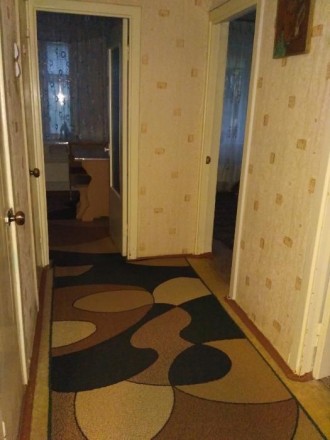 Продаётся 4-х комнатная квартира в Киевском квартале на первом этаже, окна и бал. . фото 4