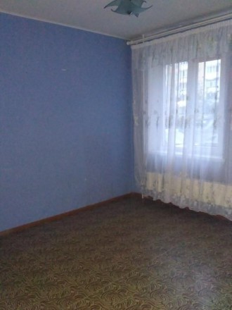 Продаётся 4-х комнатная квартира в Киевском квартале на первом этаже, окна и бал. . фото 5