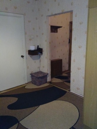 Продаётся 4-х комнатная квартира в Киевском квартале на первом этаже, окна и бал. . фото 3