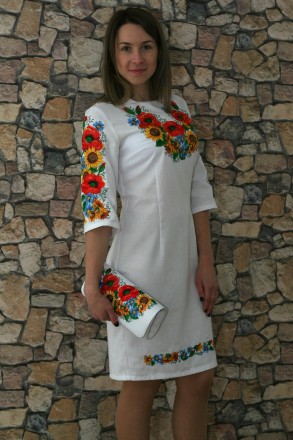 Вишите плаття "Український букет-3" оздоблене квітковою вишивкою . Вишивка на пл. . фото 3