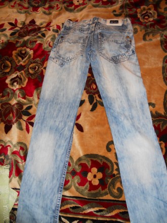 джинсы 27 размера ,в хорошом состоянии,
Замеры:
пояс 40 см;
длина 104;
пош ш. . фото 4