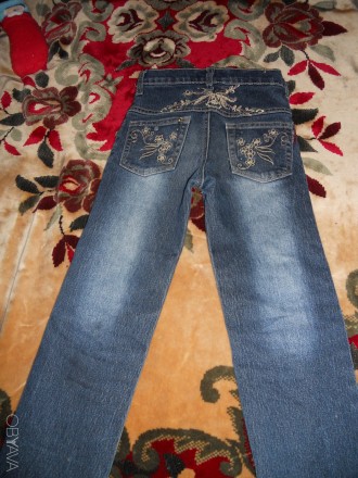 джинсы  в идеальном состоянии!
Джинсы все регулируются резинкой!
джинсы первые. . фото 4