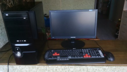 Компьютер комплект

Системный блок + монитор + клавиатура + мышка + вэбкамера . . фото 3