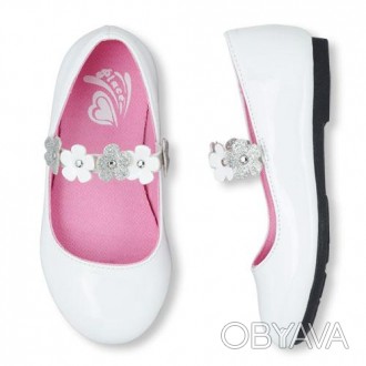 В наличии очень красывые белые туфельки для девочки от Children's Place (США).
. . фото 1