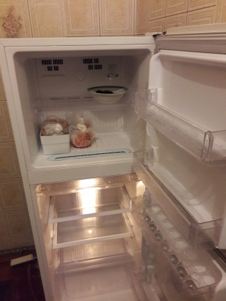 Продам свой холодильник в связи с выездом.. . фото 6