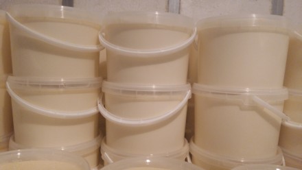 Сыр Янтарь сливочный 60% жирности ведро -3кг. Цена за 1 кг-53 грн в розницу .Опт. . фото 3