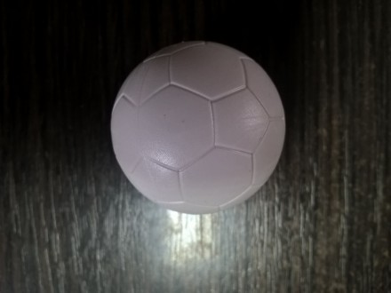 Мячик для настольного футбола. Пластик. 36мм. ціна 50 грн. за штуку.. . фото 3