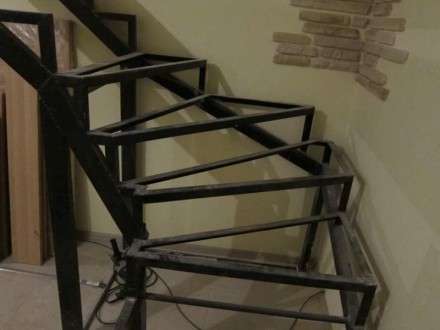 Производим металокаркассы для лестниц по чертежам заказчика .. . фото 4