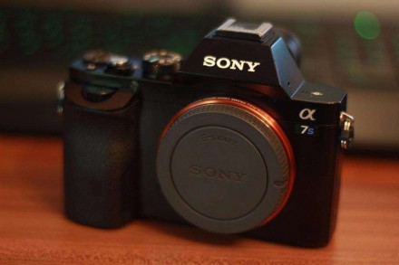 Продам Sony A7s у відмінному технічному стані, є потертості на корпусі, стан на . . фото 2