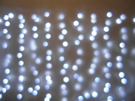 Гирлянда светодиодная "Штора" L240 мультицвет, белая, голубая.

LED гирлянда ". . фото 3