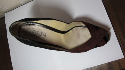 Продам женские туфли замшевые Размер 40 ROSA Италия
Аккуратные. В хорошем состо. . фото 3