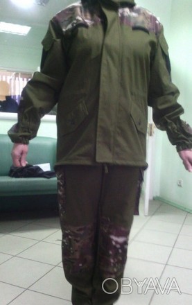 Костюм армейский военно-полевой состоит из куртки и брюк.
Куртка прямого силуэт. . фото 1