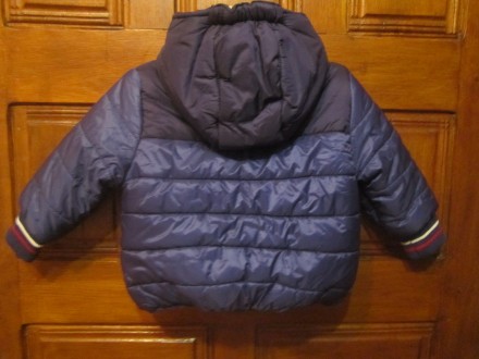 Демисезонная курточка Gee Jay  6-12 м для мальчика

Размер 6-12 на рост до 80 . . фото 3