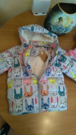 детская теплючая курточка с веселым принтом кролики, для девочки рост 104см., Не. . фото 5
