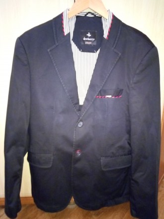 Продам стильный пиджак с красными нашивками на локтях из кожзама.
Замеры:
Плеч. . фото 4