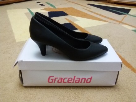 Женские туфли Немецкой фирмы Graceland.   
Размер: 36, стелька 23см, высота шпи. . фото 3