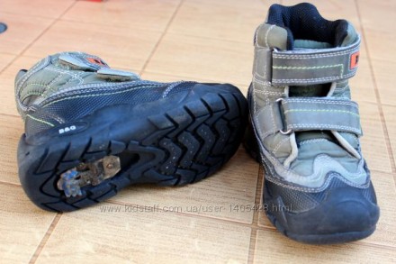 Удобные и теплые ботинки марки B&G. Размер - 28. Состояние хорошее. . фото 3