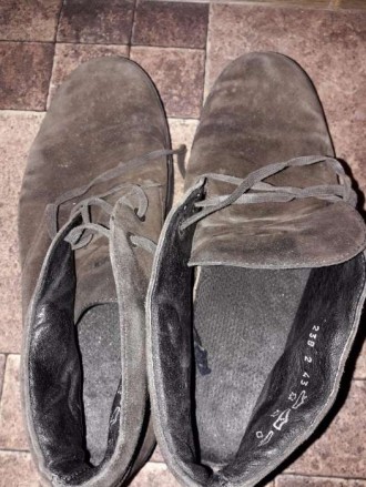 Кожаные ботинки осень-весна, походят на 43 размер, привезены из Италии, в нормал. . фото 3