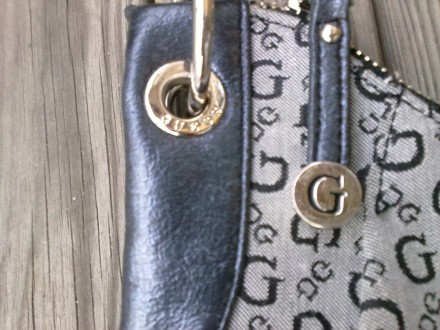 Женская оригинальная сумочка - клатч, бренд GUESS-американская марка одежды и ак. . фото 5