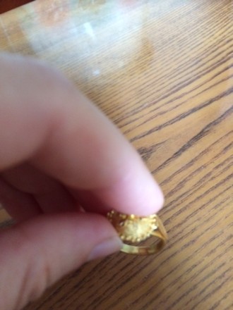 Очень красивое старинное итальянское золотое кольцо с камнем 4,41 грамм. В идеал. . фото 5