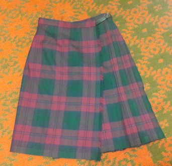 Чудесная, модная юбка-шотландка с запахом. Шотландия. Фиксируется на ремешки по . . фото 3