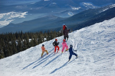 Школа Victory School предлагает обучение и тренировки по катанию на горных лыжах. . фото 5