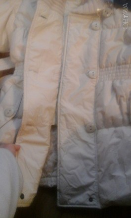 Зимняя курточка с капюшоном на девушку. Размер указан XXL, но как по мне то мало. . фото 7
