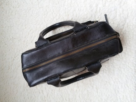 Кожаная сумка hi-design в отличном состоянии
качественная, практичная и очень с. . фото 3